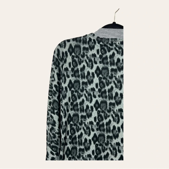 1140. GIGIO PLUS+ ANIMAL PRINT COCOON KIMONO SIZE XLARGE GRAY/BLACK IN COLOR - Picture 11 of 12